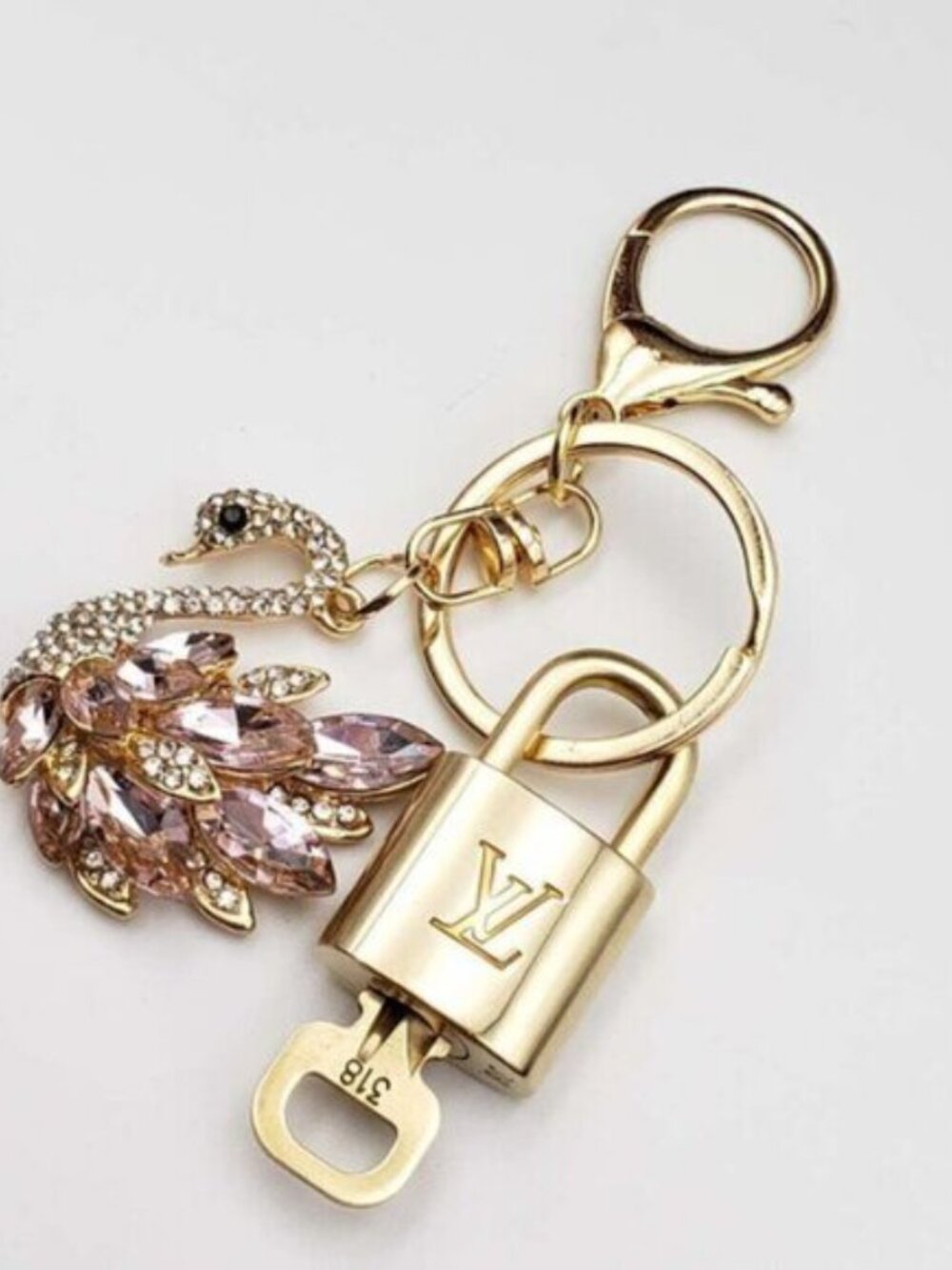 Louis Vuitton Gold Padlock 🔑 Authentic LV Unbranded Swan Keychain Bag Charm - Picture 6 of 8
